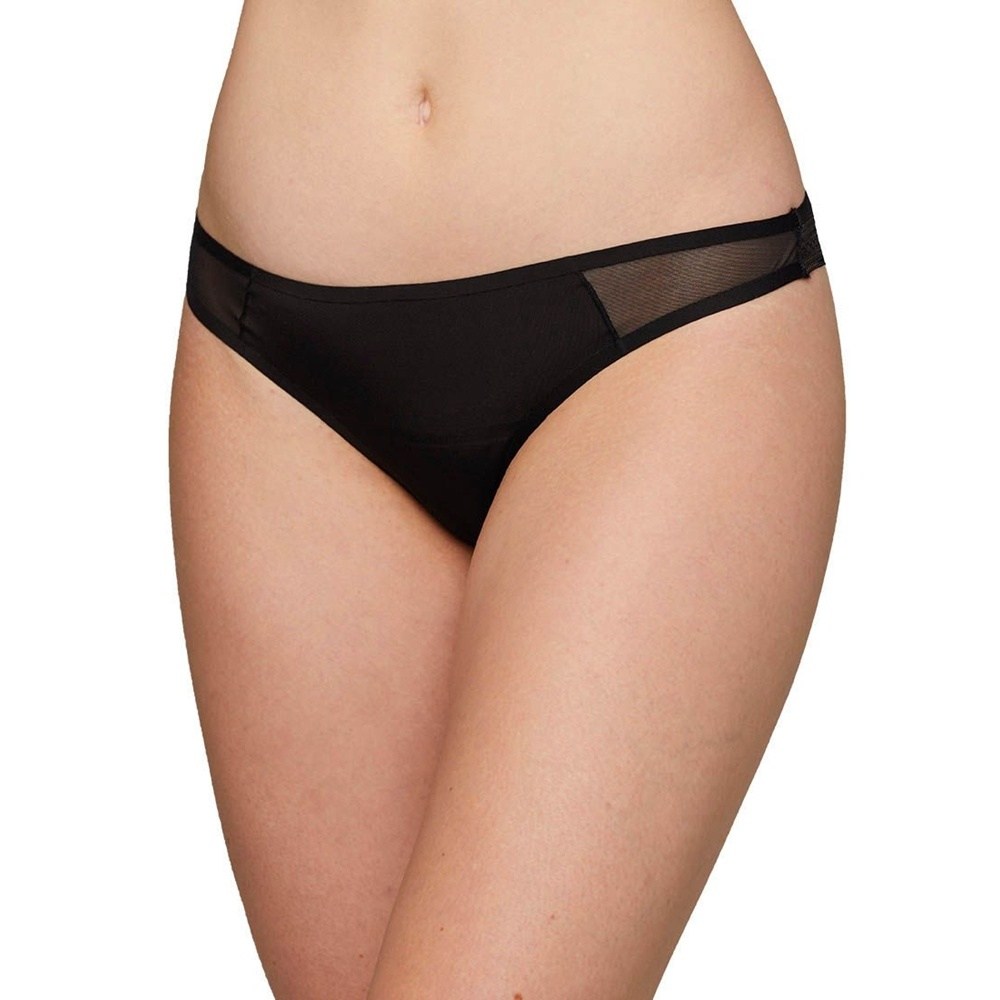 Ysabel Mora Thong